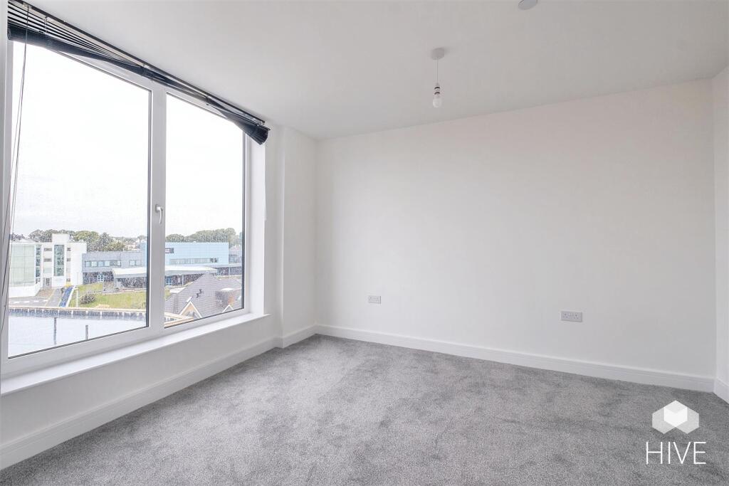 Additional image 3 of The Sloop, Commercial Road, Poole