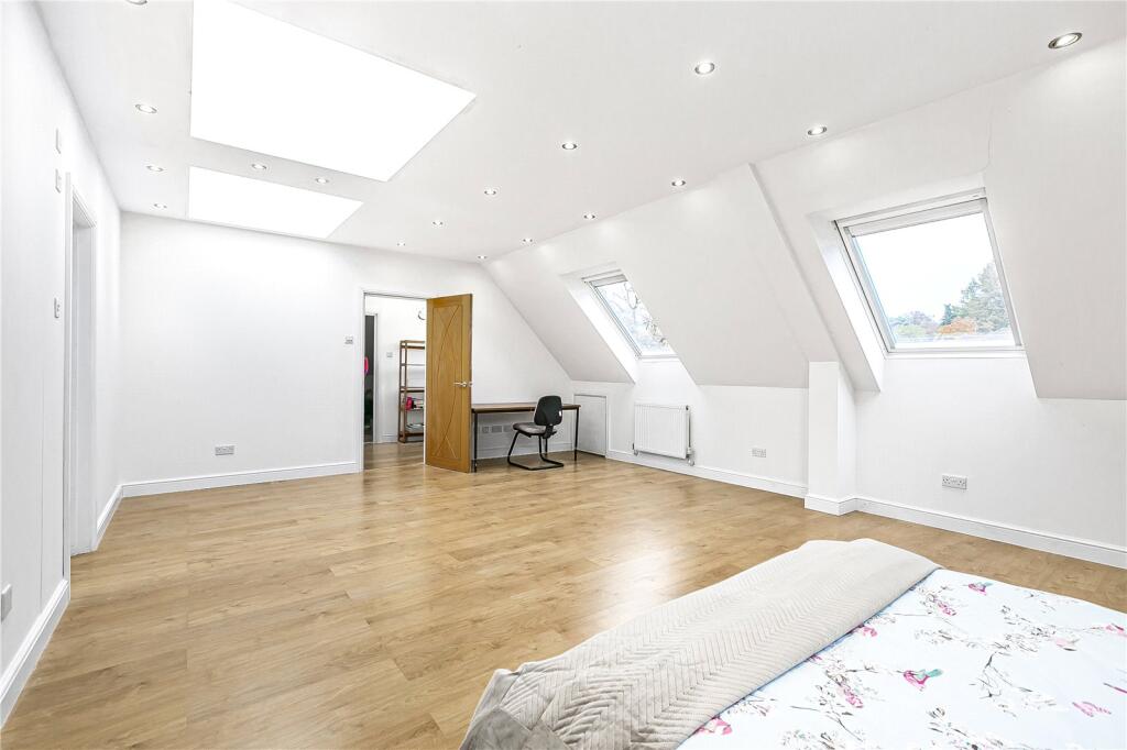 Additional image 21 of Pine Grove, Brookmans Park, Hertfordshire, AL9