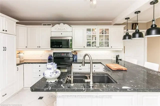 Additional image 8 of 65 Edgehill Dr