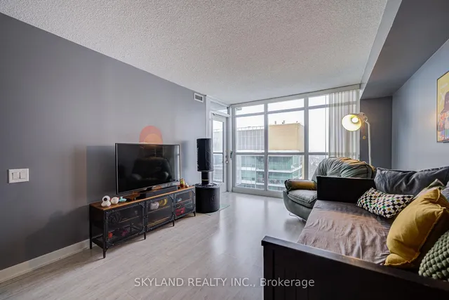 Additional image 11 of 19 Singer Crt Unit 1618