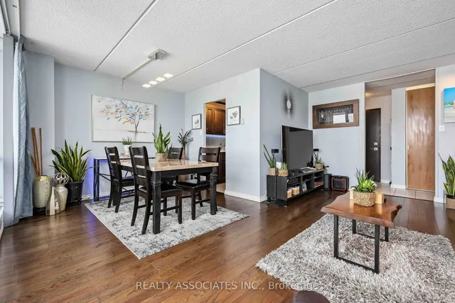 Additional image 8 of 2 Glamorgan Ave Unit 1014