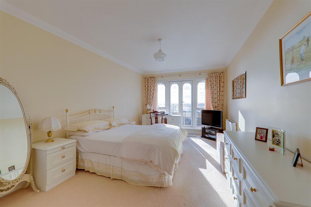 Additional image 4 of Roberts Marine Mansions, West Parade, Worthing