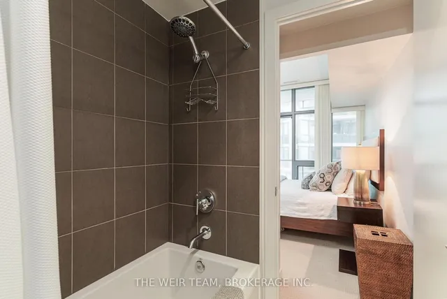 Additional image 18 of 33 Charles St Unit 1411