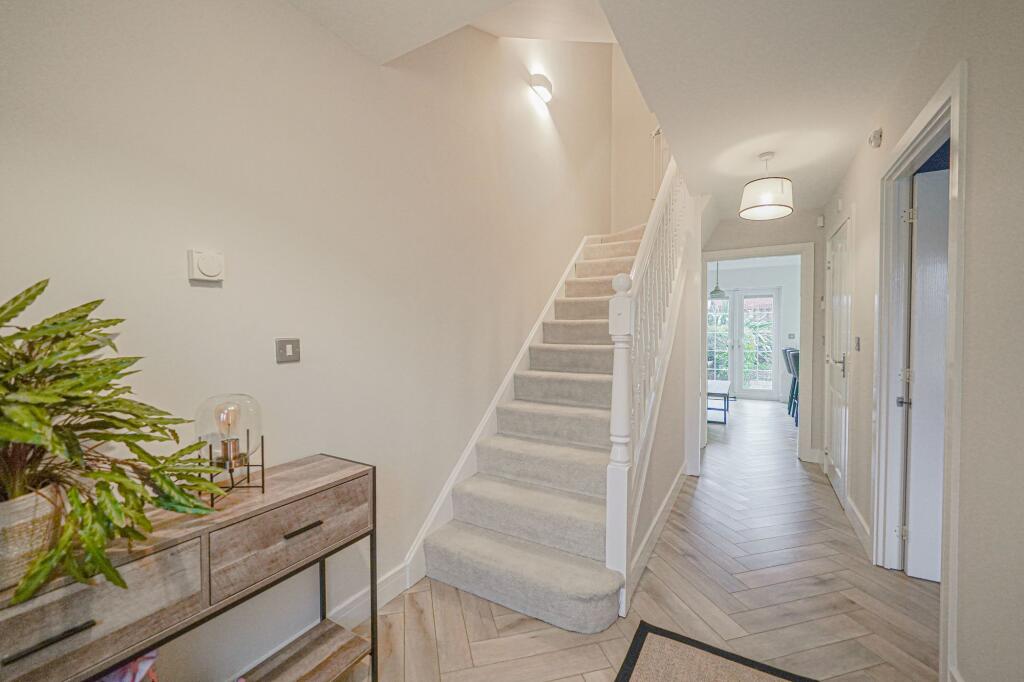 Additional image 6 of Boundary Lane, Shirley, B90