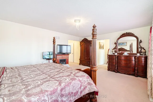 Additional image 31 of 92 Veterans Dr