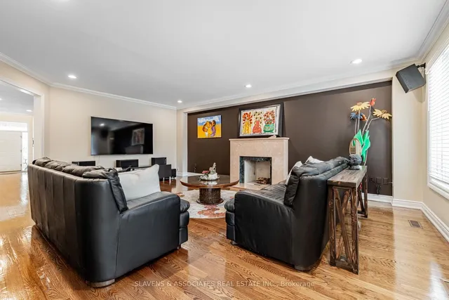 Additional image 17 of 602 Glengrove Ave