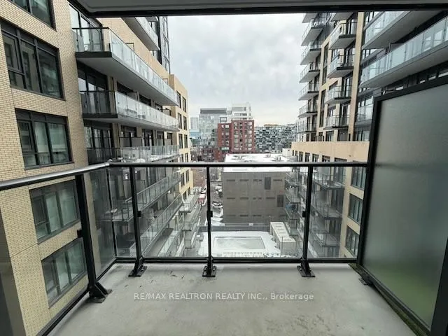 Additional image 11 of 543 Richmond St Unit 817