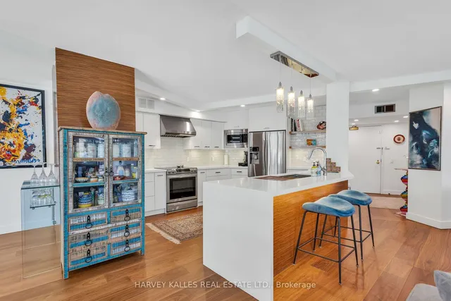 Additional image 21 of 1331 Bay St Unit 402