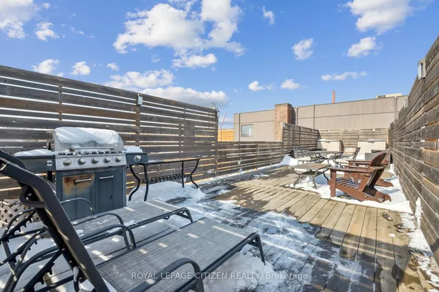 Additional image 36 of 326 Carlaw Ave Unit 201