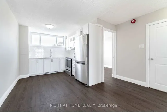 Additional image 2 of 4673 Jane St Unit 621