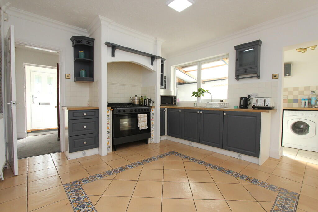 Additional image 3 of Park Lane, Bonehill