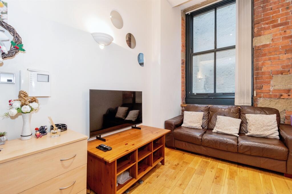 Additional image 2 of Leeds Road, Bradford