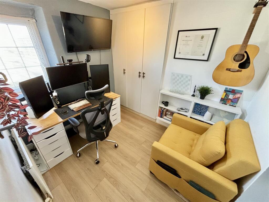 Additional image 11 of 9, Chapel Row, Bradford, BD15 7DE