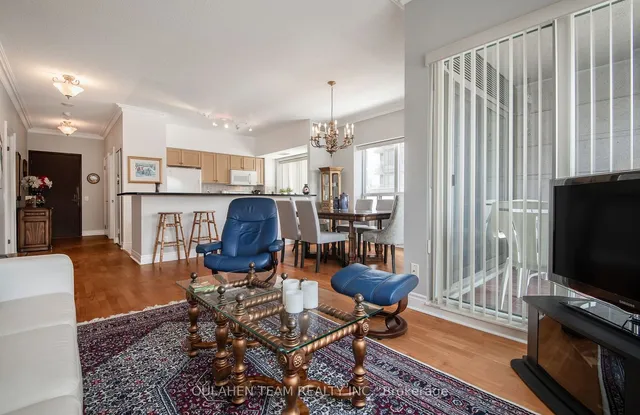 Additional image 18 of 1 Clairtrell Rd Unit 212