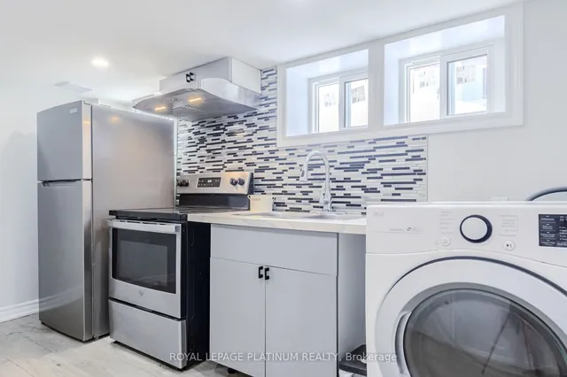 Additional image 25 of 44 Troy St