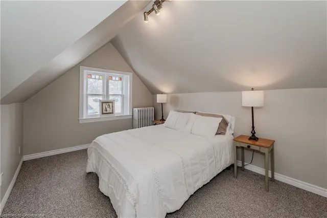 Additional image 36 of 33 Roland St