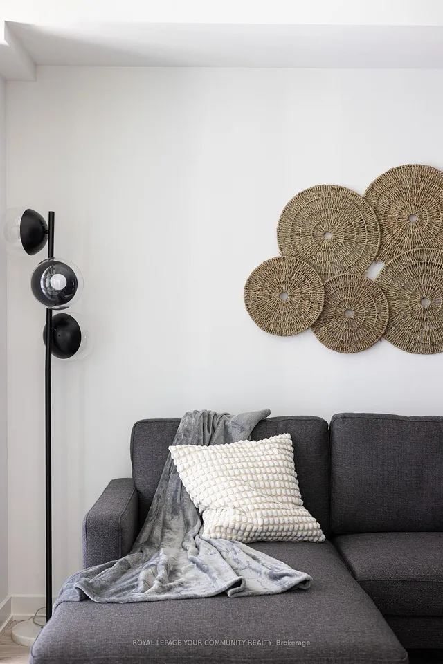 Additional image 26 of 27 Bathurst St Unit 517W