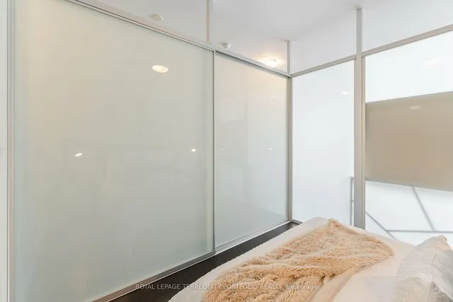 Additional image 21 of 426 University Ave Unit 3709