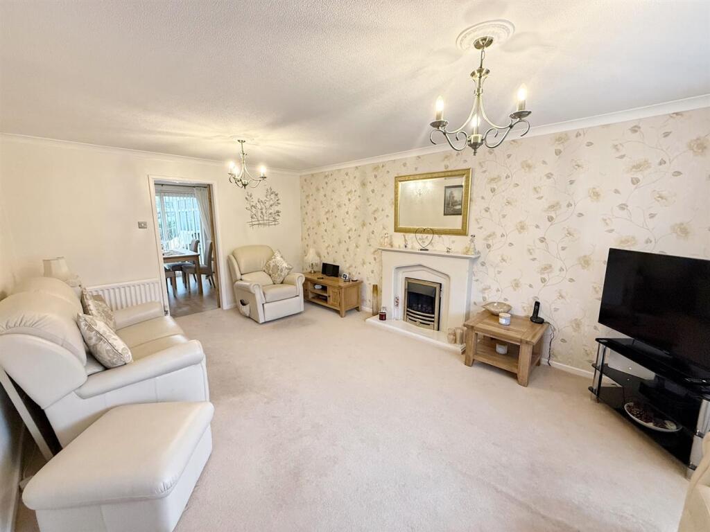 Additional image 4 of Chestnut Close, Streetly, Sutton Coldfield