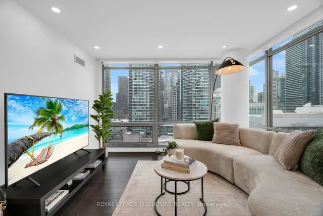 Additional image 2 of 81 Navy Wharf Crt Unit 1212