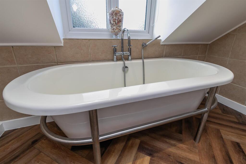 Additional image 21 of Newlyn Close, Bricket Wood