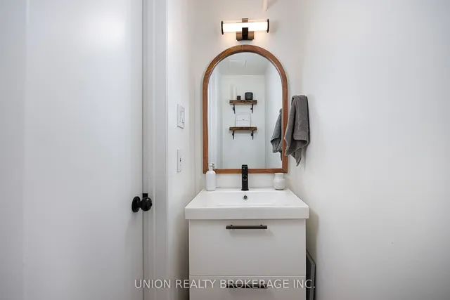 Additional image 13 of 6 Bartlett Ave Unit 1