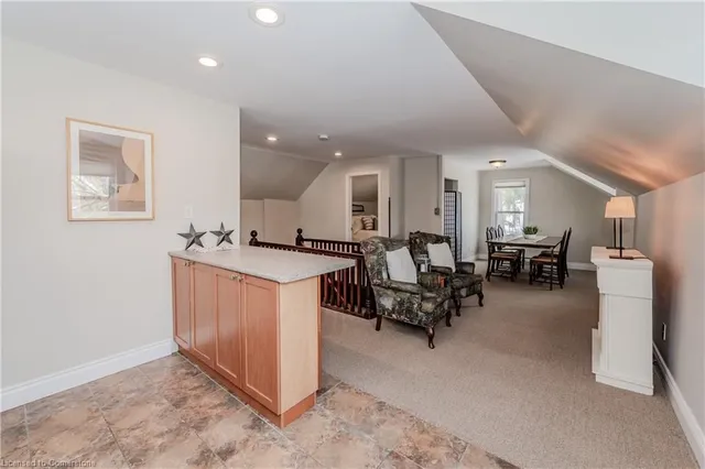 Additional image 43 of 33 Roland St