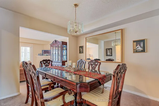 Additional image 12 of 50 Markham Rd Unit 15