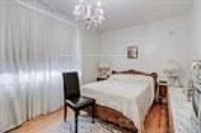 Additional image 14 of 27 Gillespie Ave