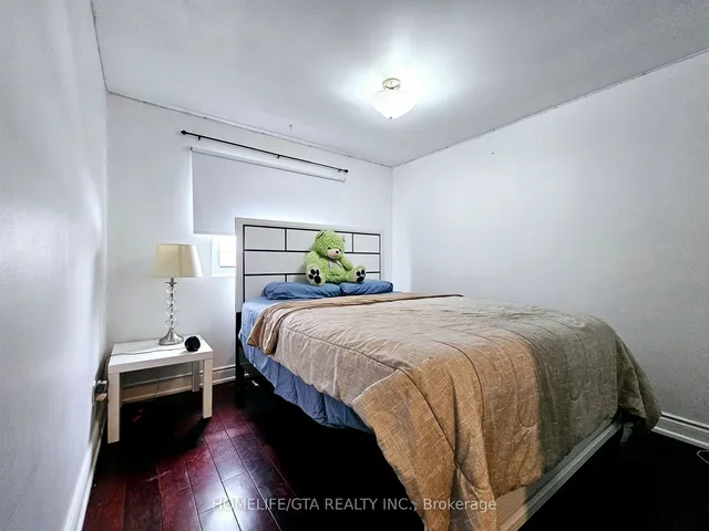 Additional image 17 of 24 Bradstone Sq