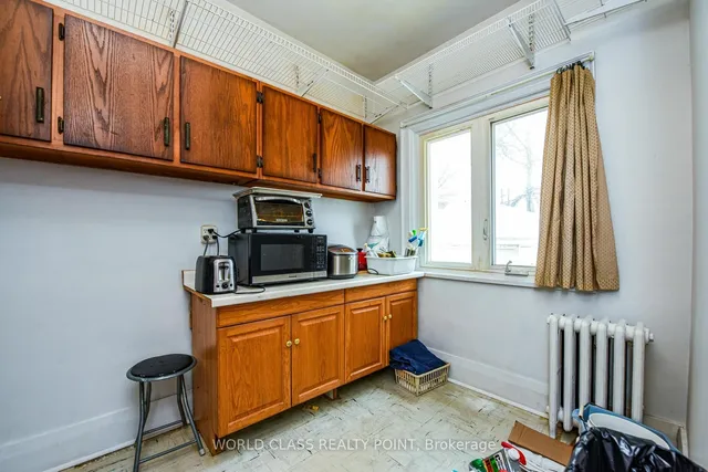 Additional image 21 of 18 Glendale Ave