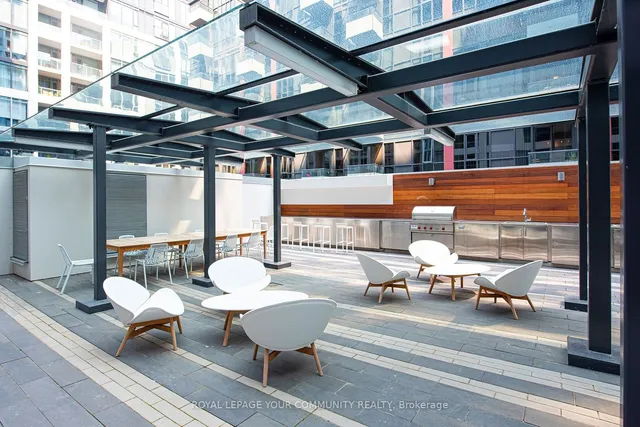 Additional image 38 of 27 Bathurst St Unit 517W