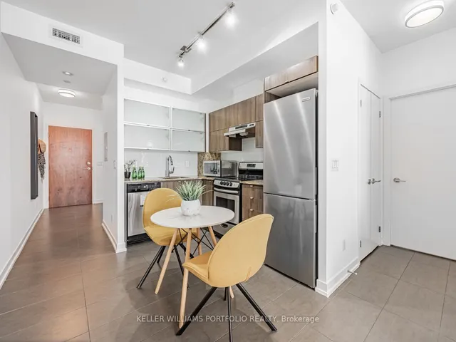 Additional image 5 of 170 Fort York Blvd Unit 2012