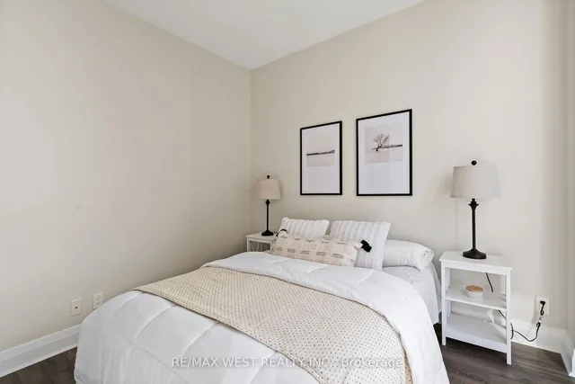 Additional image 14 of 17 Zorra St Unit 1710