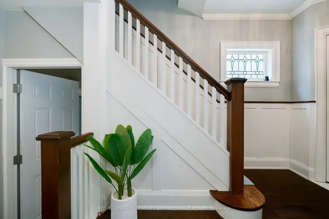 Additional image 32 of 125 Chaplin Cres