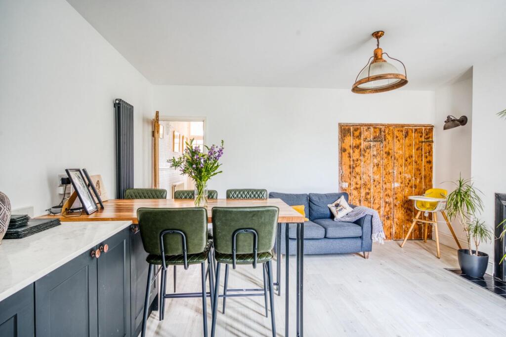 Additional image 10 of Beautiful period home, ideally situated for access to all of Yatton's ameneties