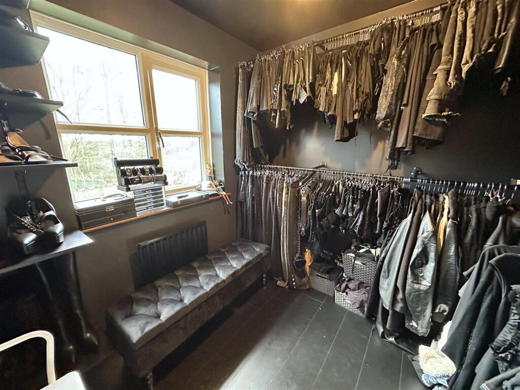 Additional image 23 of Johns Close, Studley