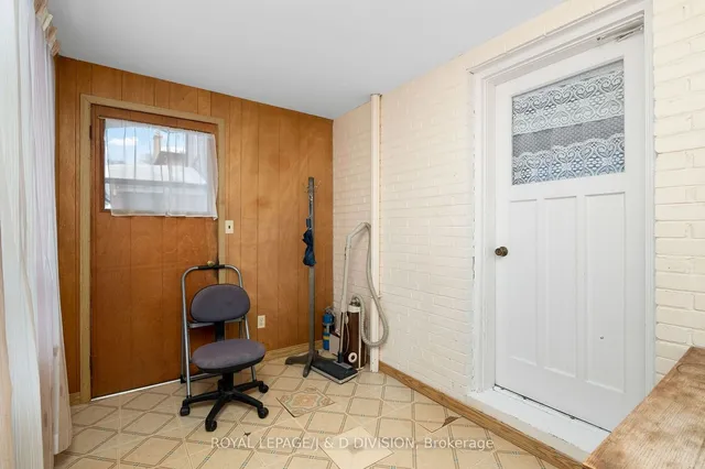Additional image 13 of 51 Edinborough Crt