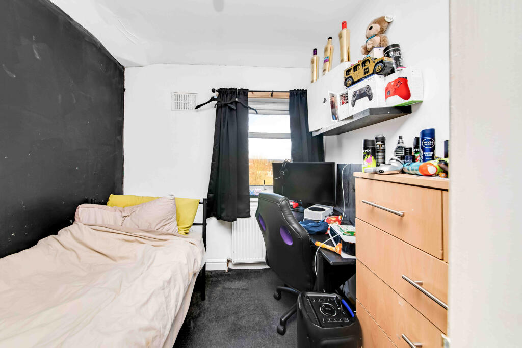 Additional image 11 of Walden Drive, Bradford, BD9