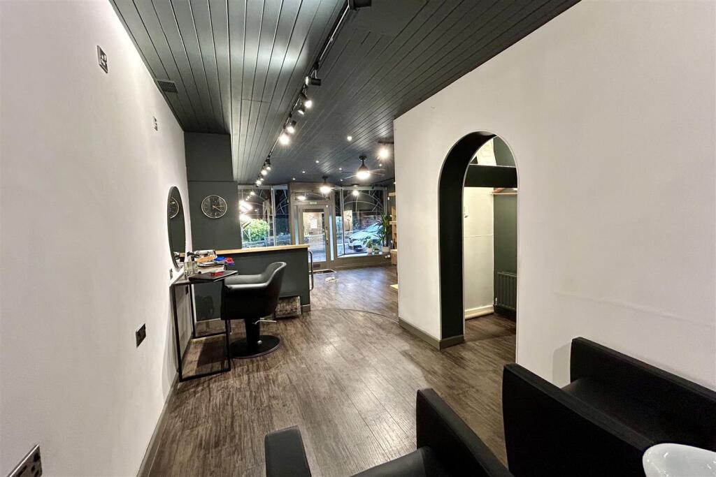 Additional image 9 of Prime Retail/Salon Space in Clevedon’s Victorian Hill Road