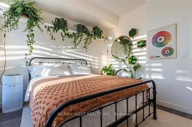 Additional image 9 of 2093 Fairview St Unit 610