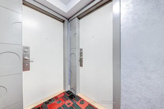 Additional image 10 of 30 Meadowglen Pl Unit 213