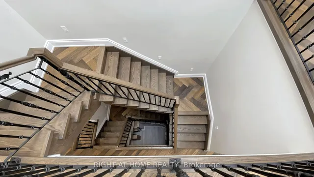 Additional image 19 of 10 Avery Ave