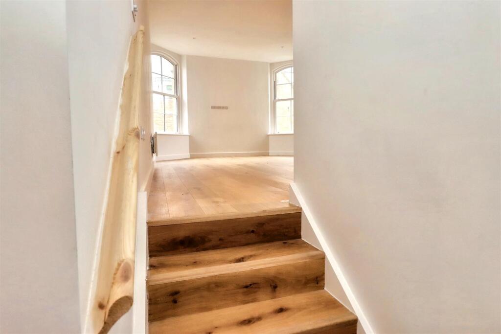 Additional image 8 of Modern luxury in a prestigious coastal location