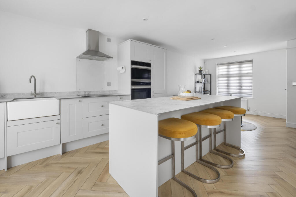 Additional image 6 of Iron Way, Bromsgrove. B60