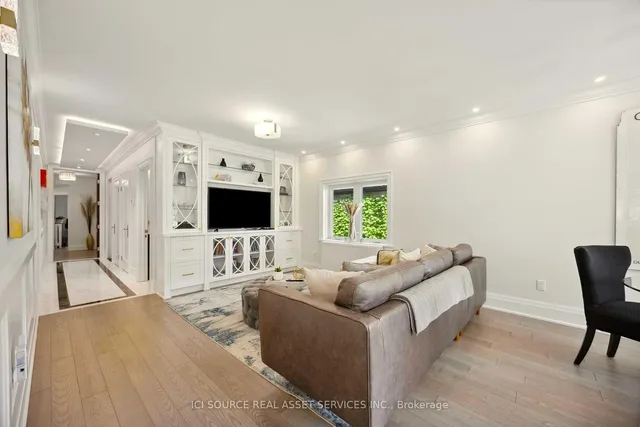 Additional image 23 of 27 Glen Elm Ave