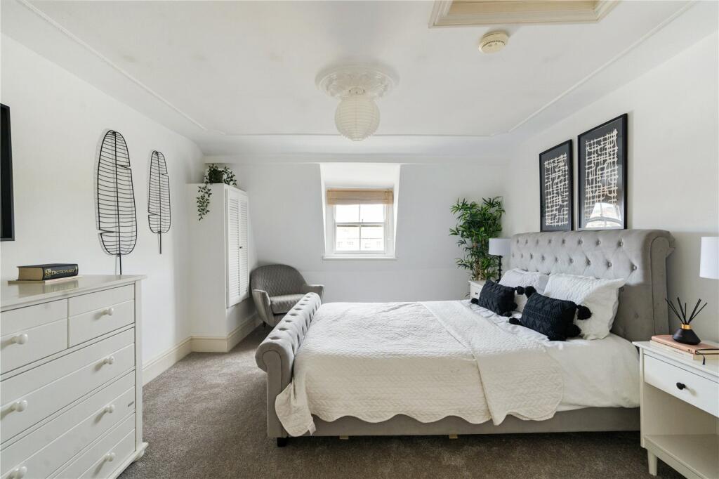 Additional image 8 of Royal York Crescent, Clifton, Bristol, BS8