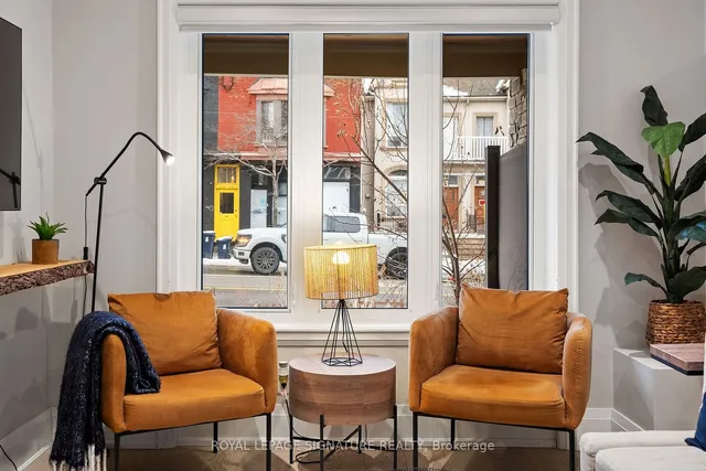 Additional image 5 of 1646 Dupont St