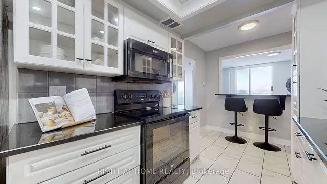 Additional image 16 of 3151 Bridletowne Circ Unit 702