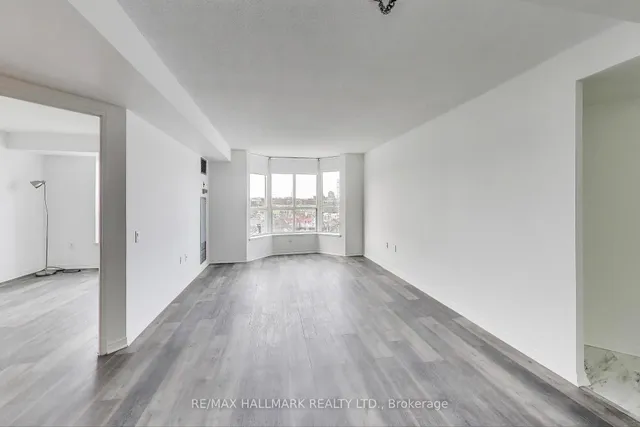Additional image 7 of 11 Thorncliffe Park Dr Unit 406